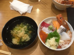 海鮮丼